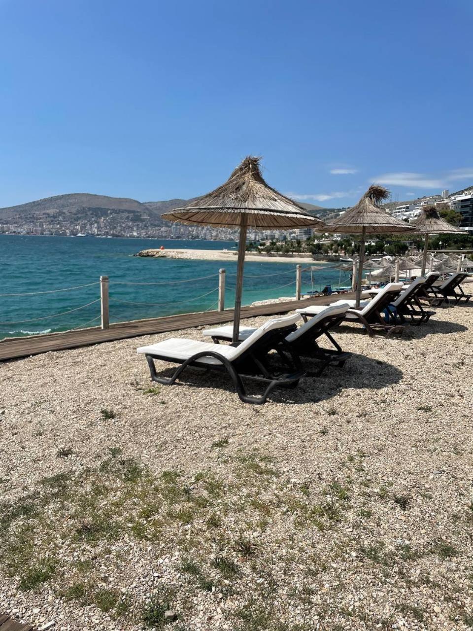 B&G Holiday Sarandë Eksteriør bilde